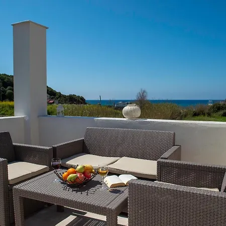 Pecka's House By The River *